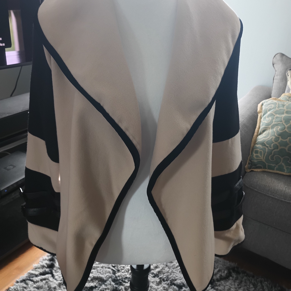 Miusol Black and Cream Women's Cape Jacket Size L